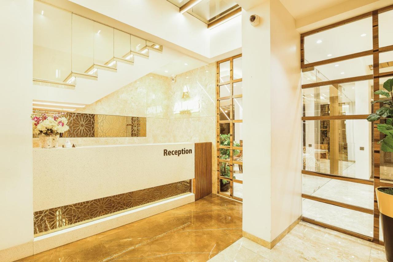 Hotel Auris & Banquets, Mumbai International Airport Екстер'єр фото