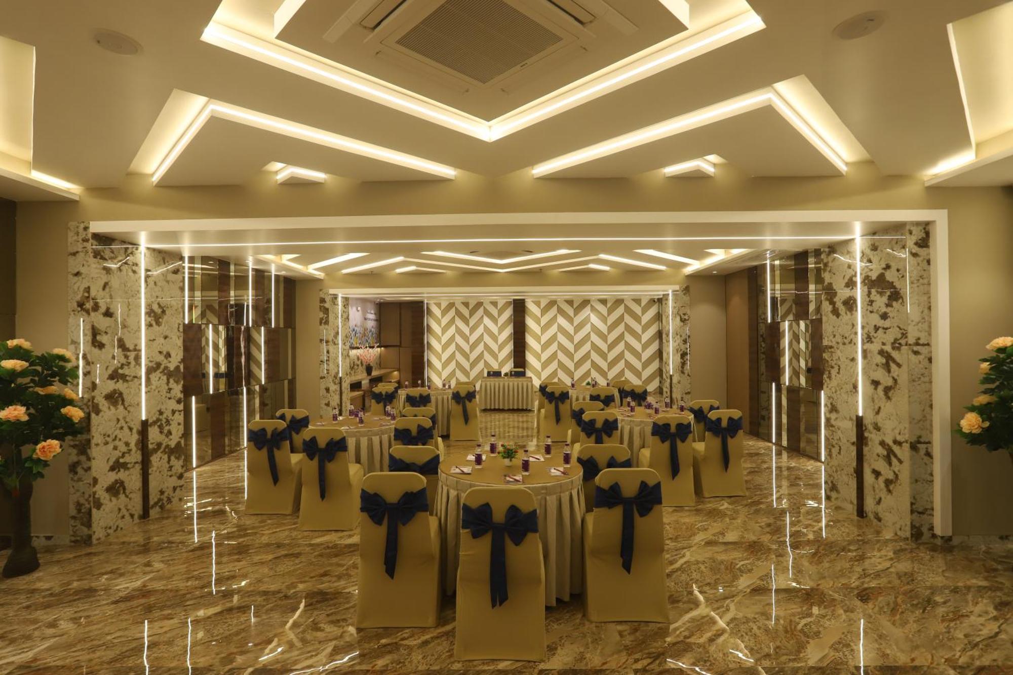Hotel Auris & Banquets, Mumbai International Airport Екстер'єр фото